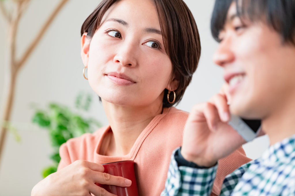 浮気をする人の心理状態に秘められた思考と浮気をされたら取る対処法